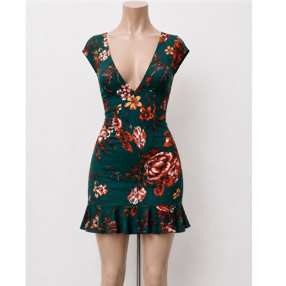 Pretty Little Thing Emerald Green Floral Criss Cross Back Frill Hem Dress 4